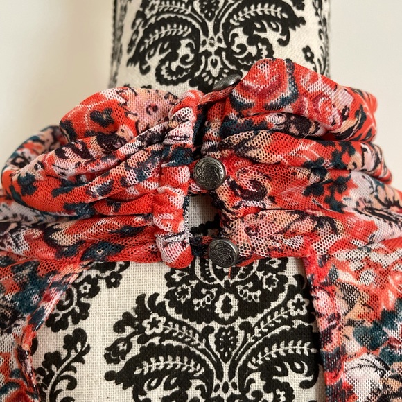 Urban Outfitters Orange Mesh Floral Top Size S - Picture 4 of 7